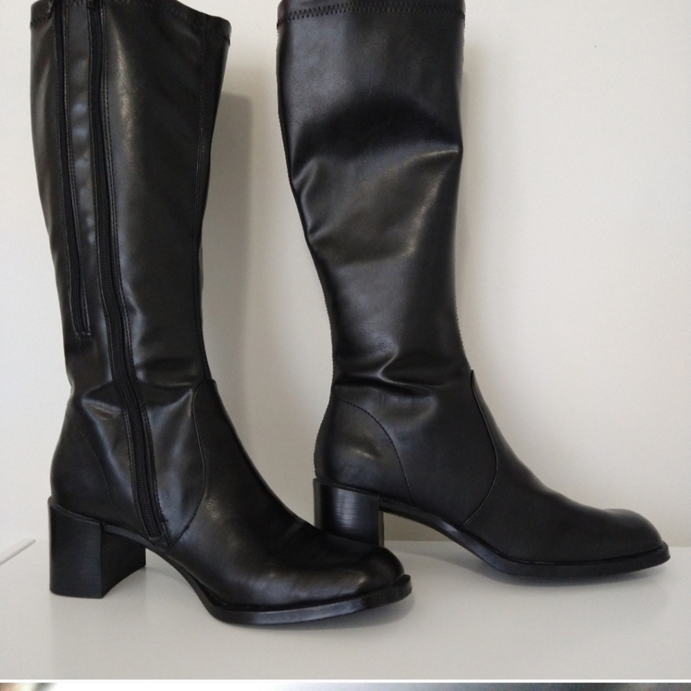 AEROSOLES S2 black boots size 9